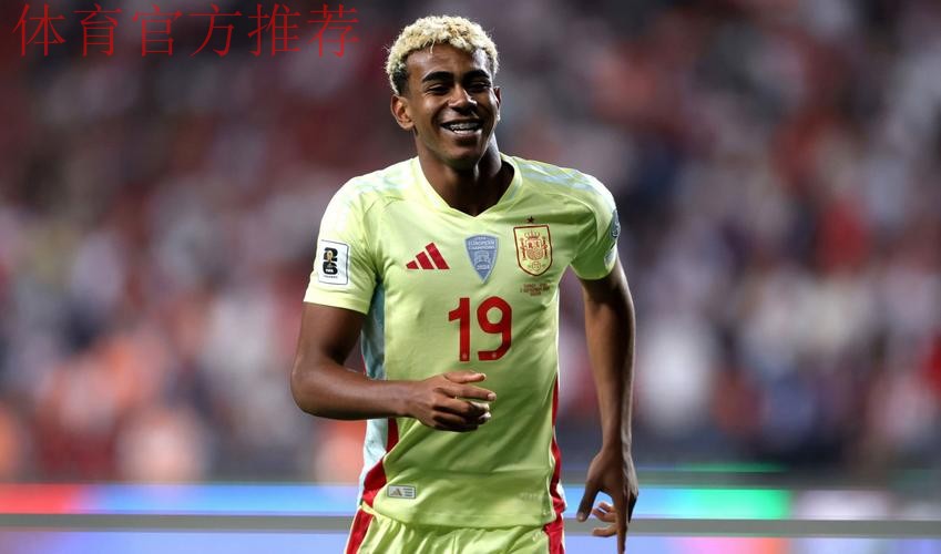 西班牙2-2土耳其晋级世界杯，奥尔莫、奥亚萨瓦尔破门，厄兹詹世界波